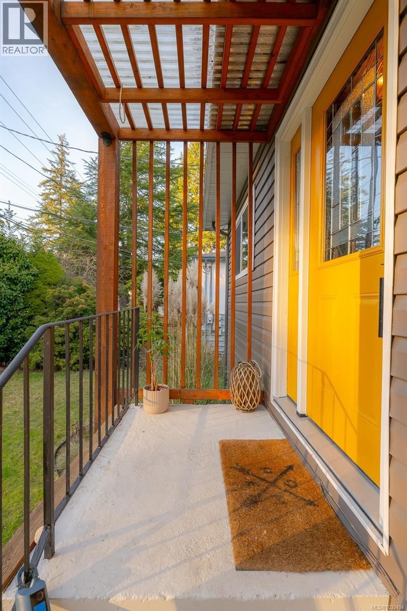 3248 UPLANDS DRIVE Image 64