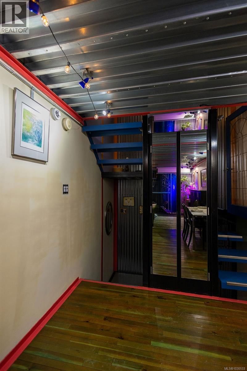 3112 STEELE STREET Image 20