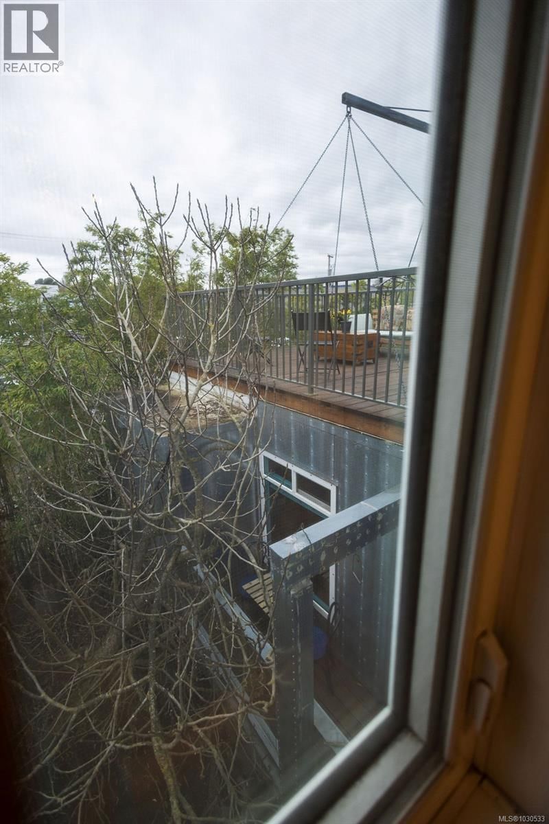 3112 STEELE STREET Image 32