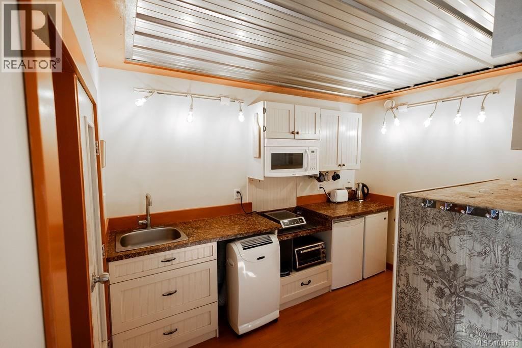 3112 STEELE STREET Image 44