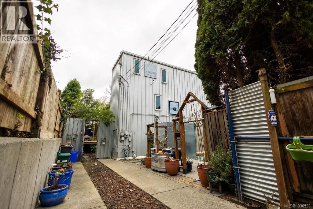 3112 STEELE STREET Image 70