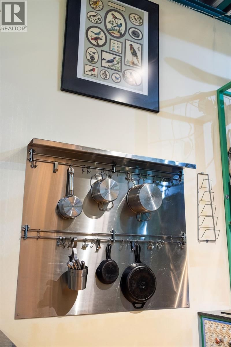 3112 STEELE STREET Image 8