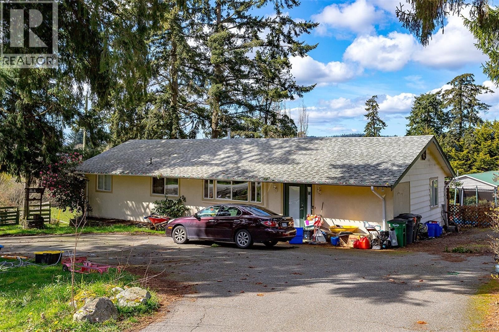 4040 Holland Avenue property photo