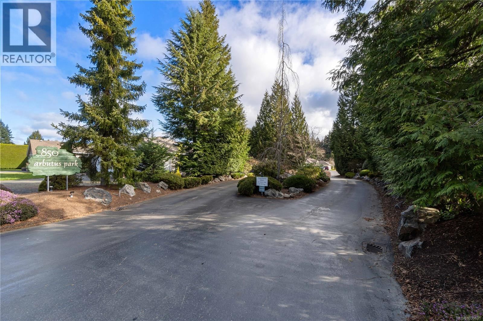 1 - 850 ARBUTUS STREET Image 37