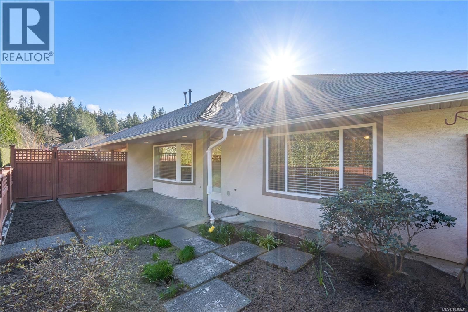 1 - 850 ARBUTUS STREET Image 4