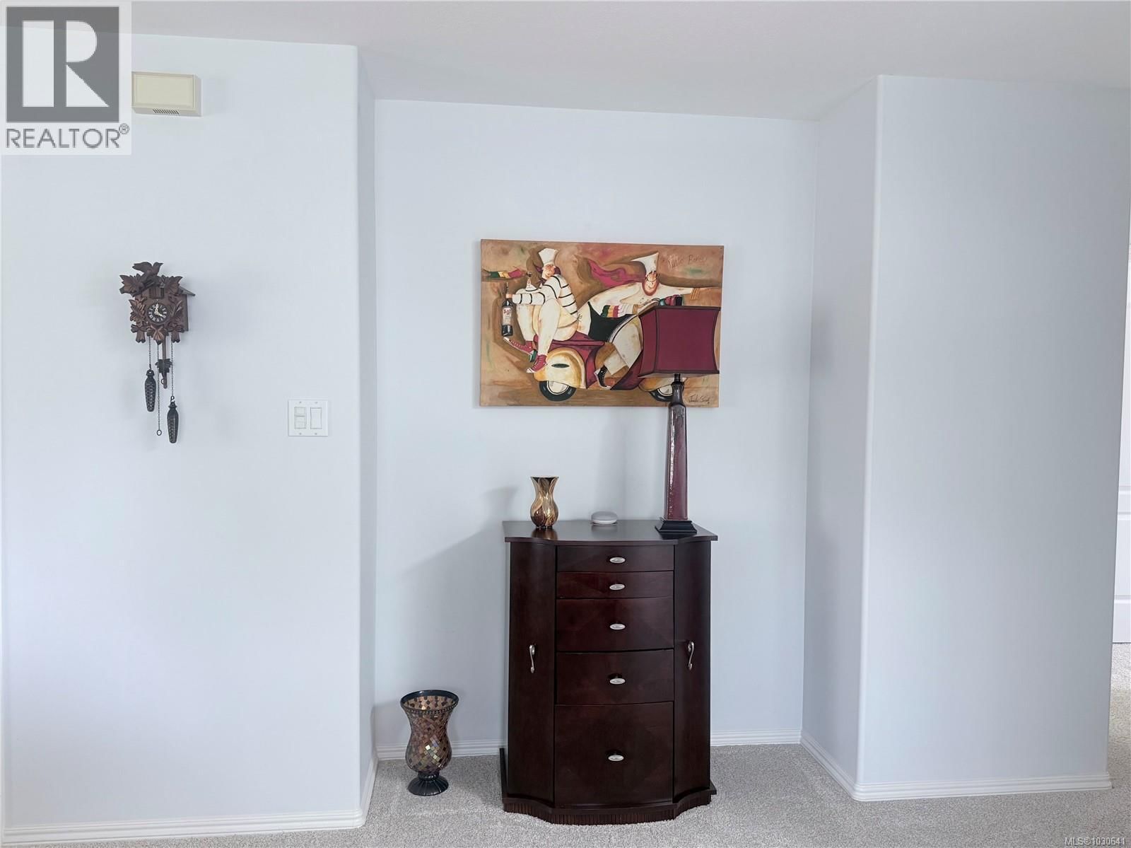 4 - 6111 SAYWARD ROAD Image 11