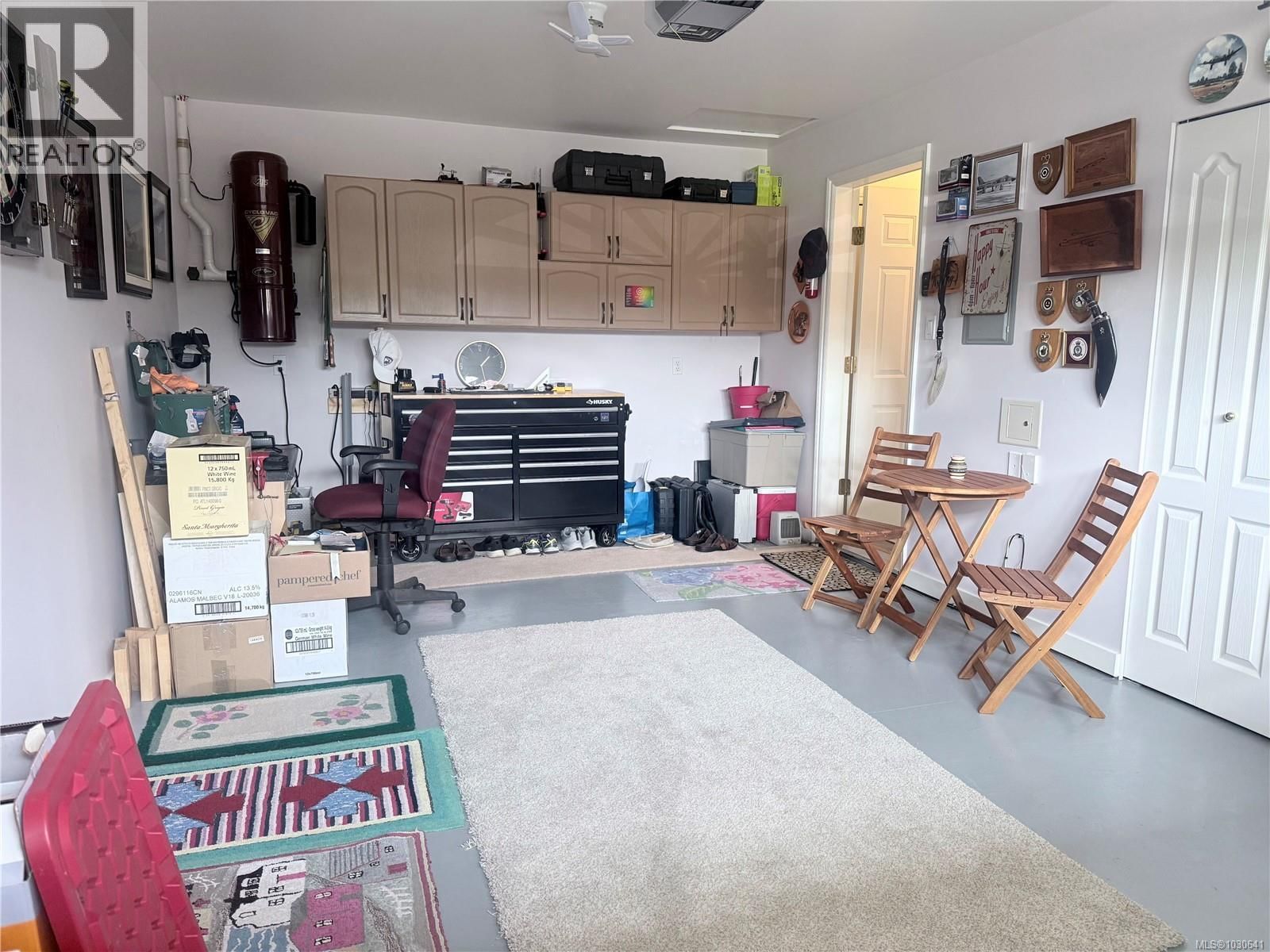 4 - 6111 SAYWARD ROAD Image 17