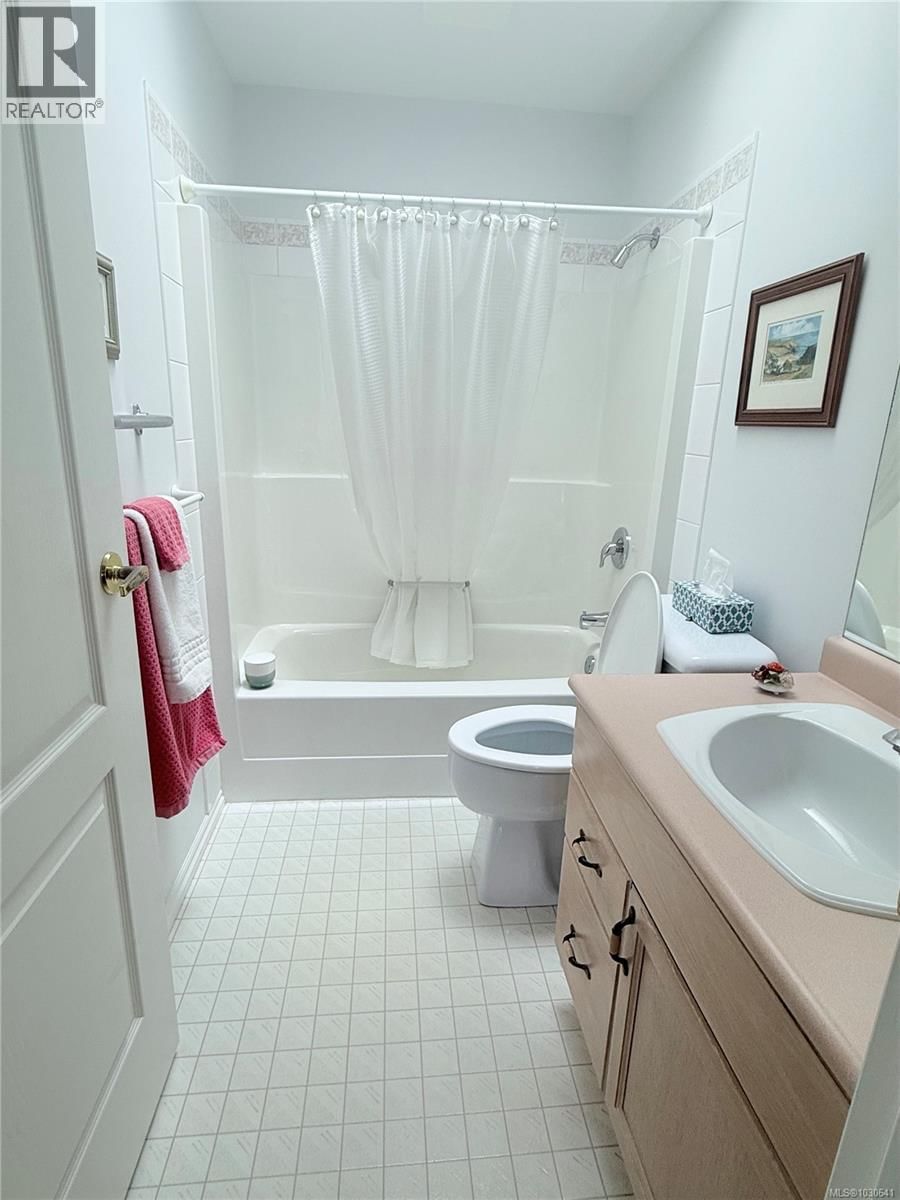 4 - 6111 SAYWARD ROAD Image 22