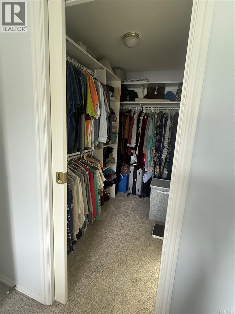 4 - 6111 SAYWARD ROAD Image 24