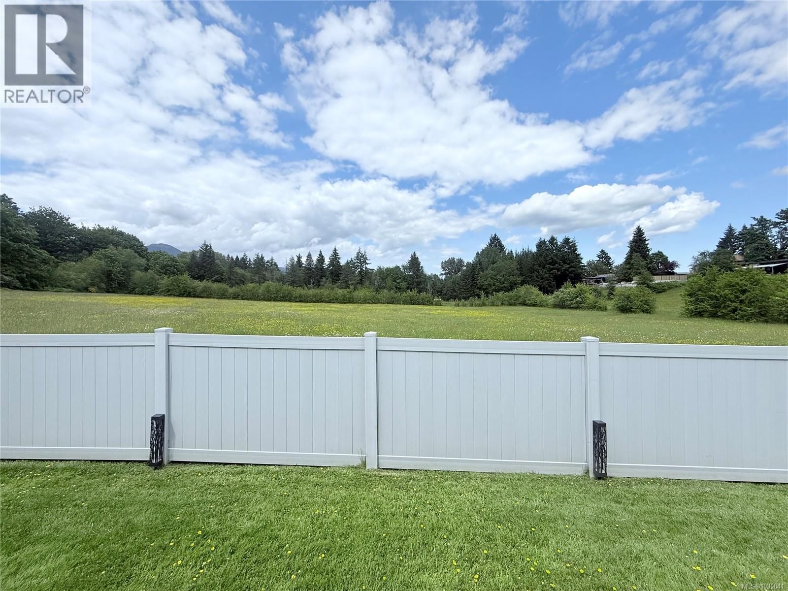 4 - 6111 SAYWARD ROAD Image 26