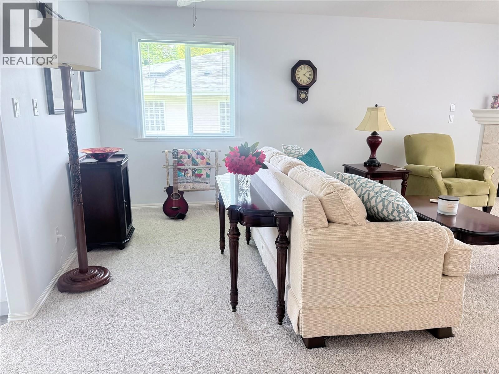 4 - 6111 SAYWARD ROAD Image 8