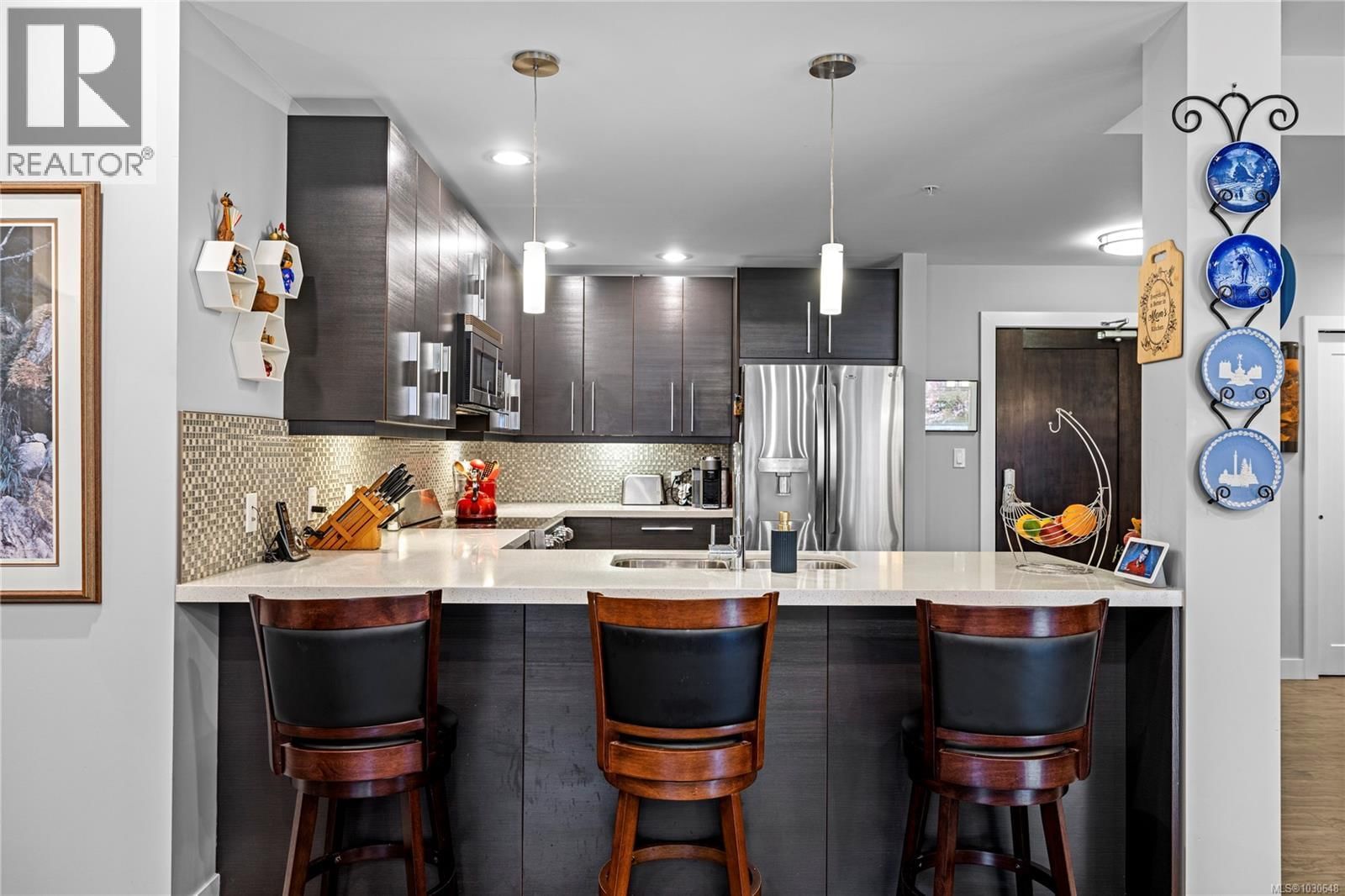 100 439 College Road property photo