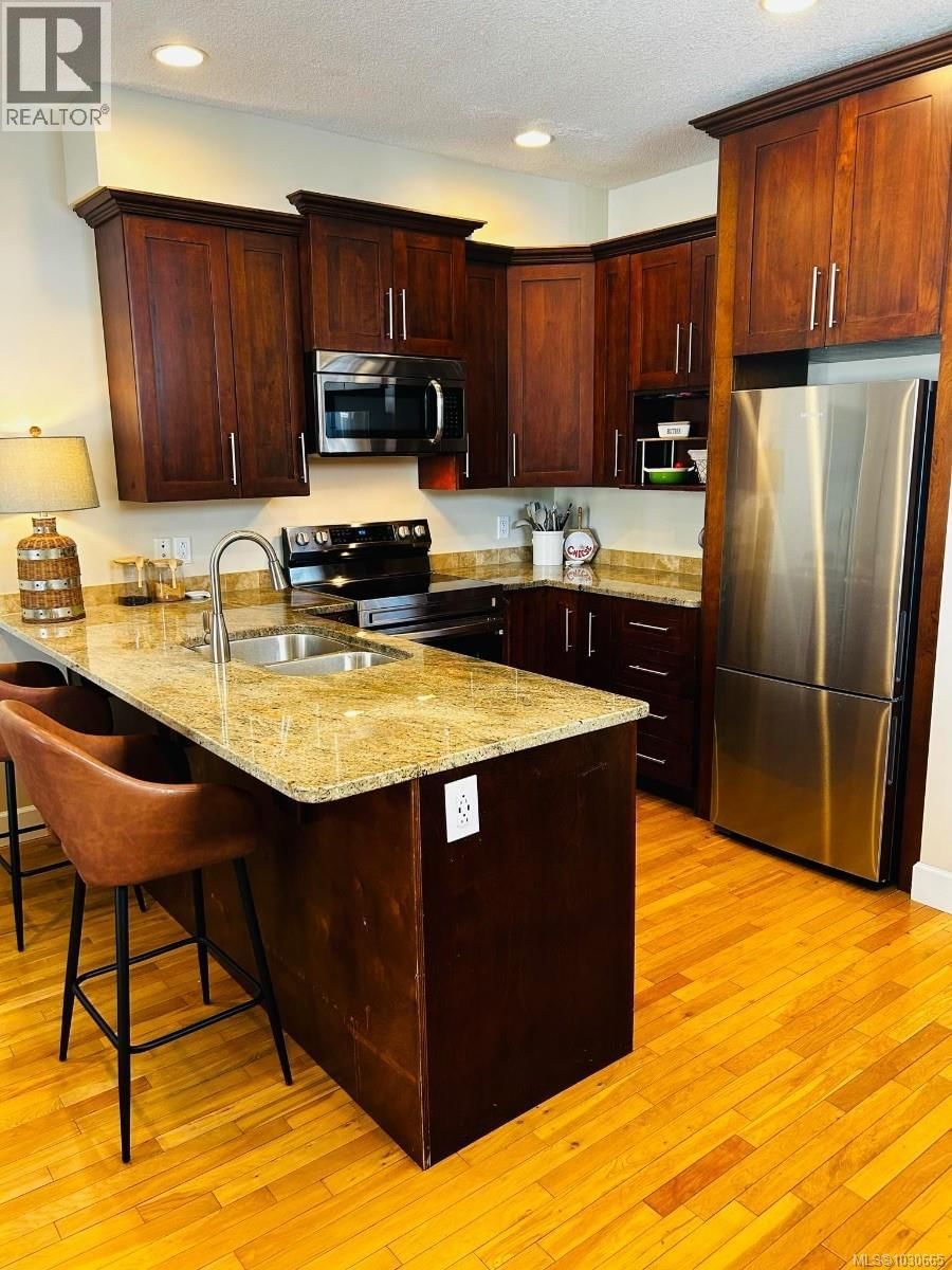 111 6057 Doumont Road property photo