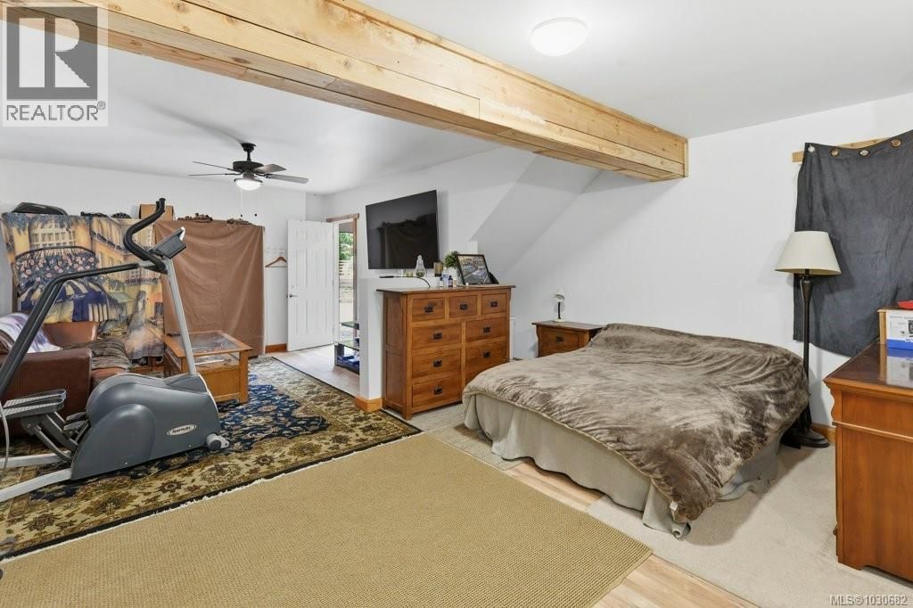 3114 COLMAN ROAD Image 11