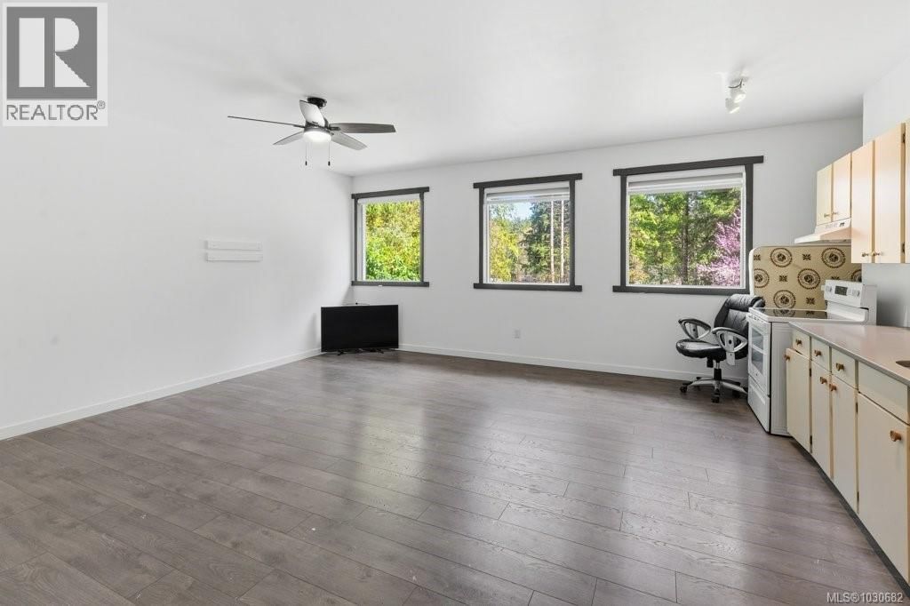 3114 COLMAN ROAD Image 12