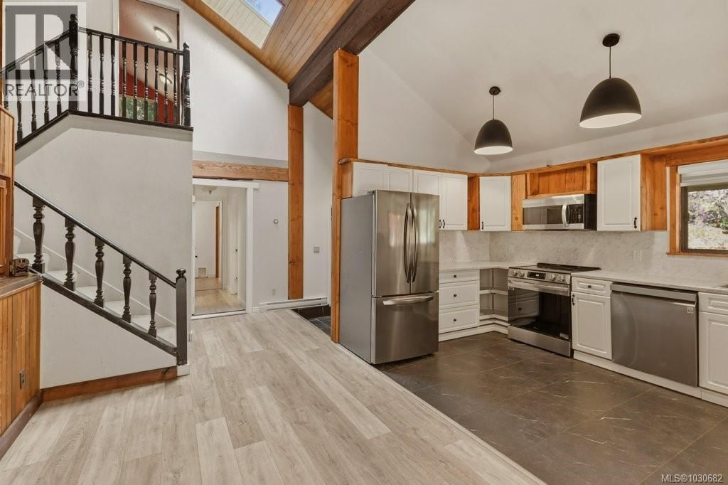 3114 COLMAN ROAD Image 25