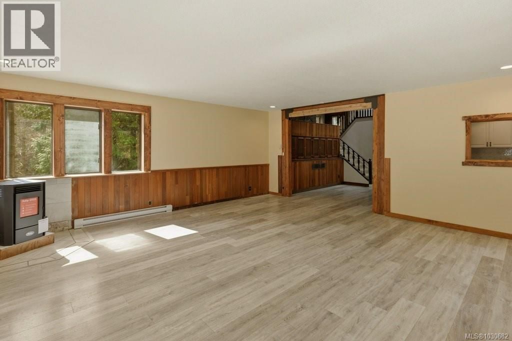 3114 COLMAN ROAD Image 33