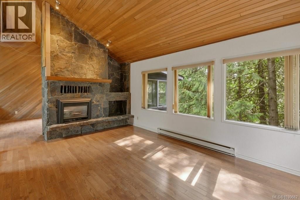 3114 COLMAN ROAD Image 37