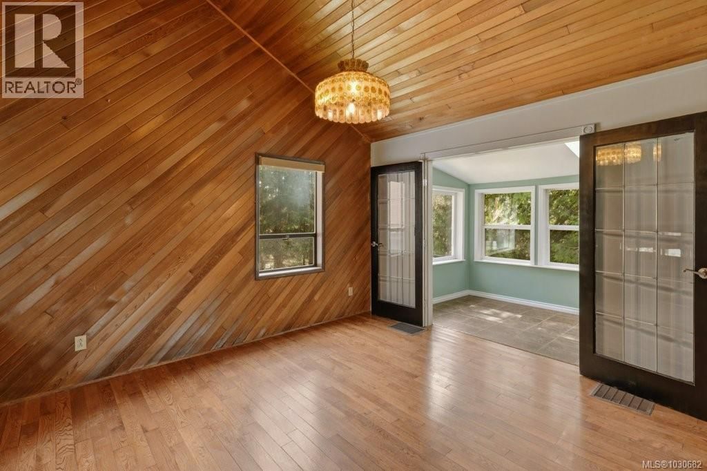 3114 COLMAN ROAD Image 39