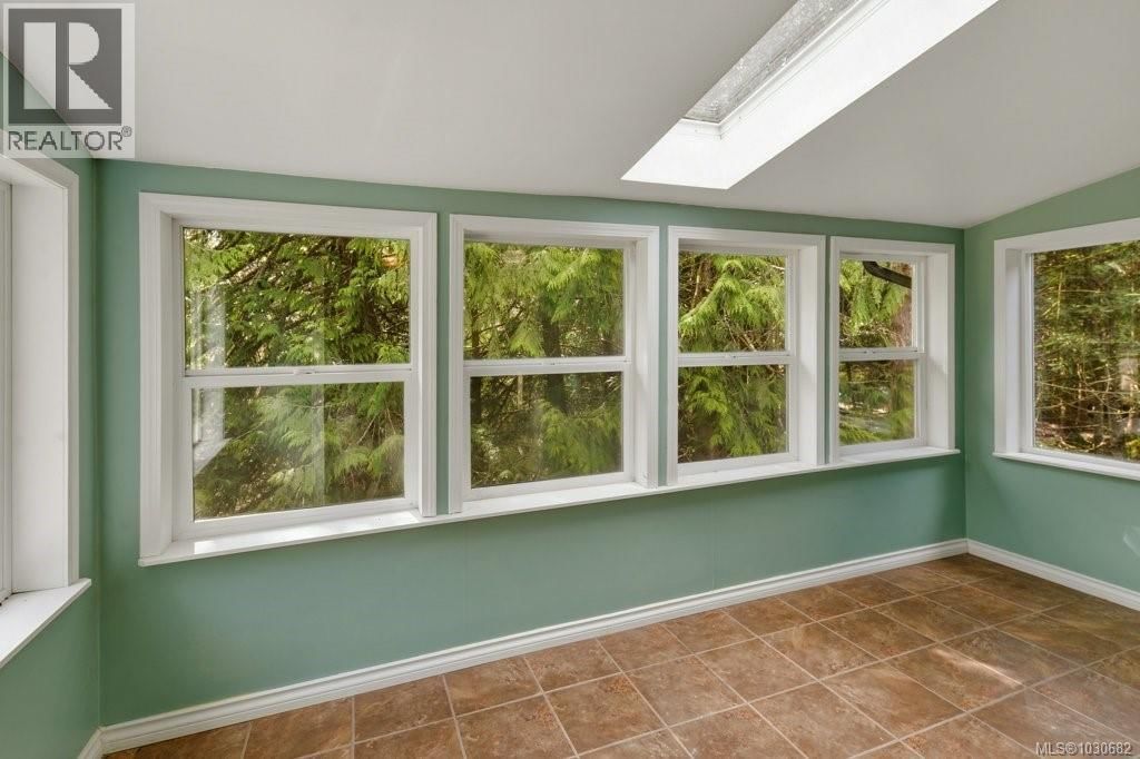 3114 COLMAN ROAD Image 40