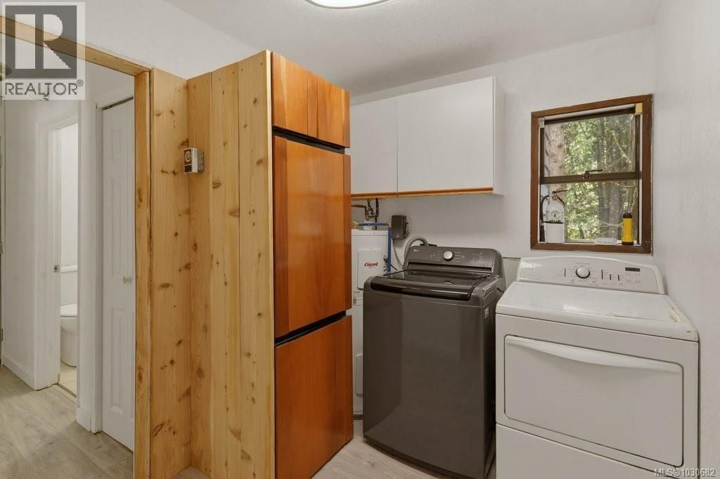 3114 COLMAN ROAD Image 43