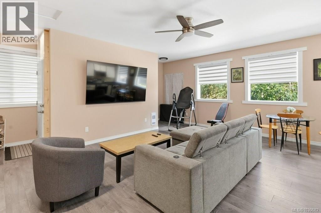 3114 COLMAN ROAD Image 8