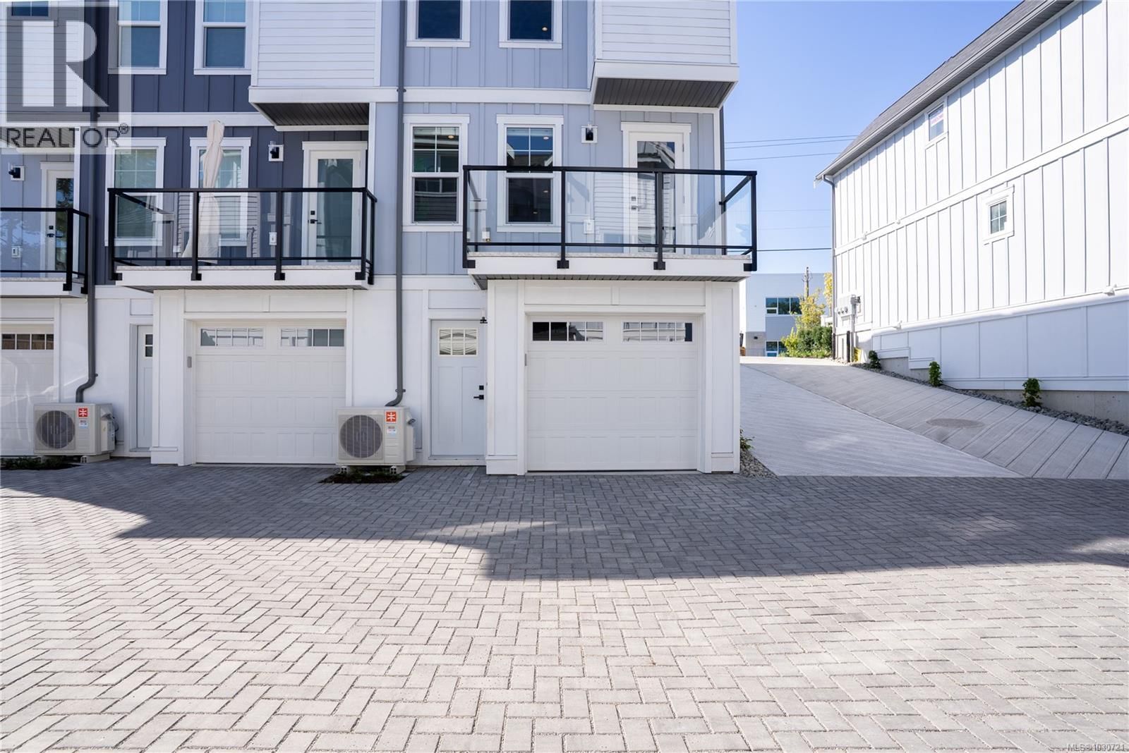 U4 - 3907 CEDAR HILL ROAD Image 26