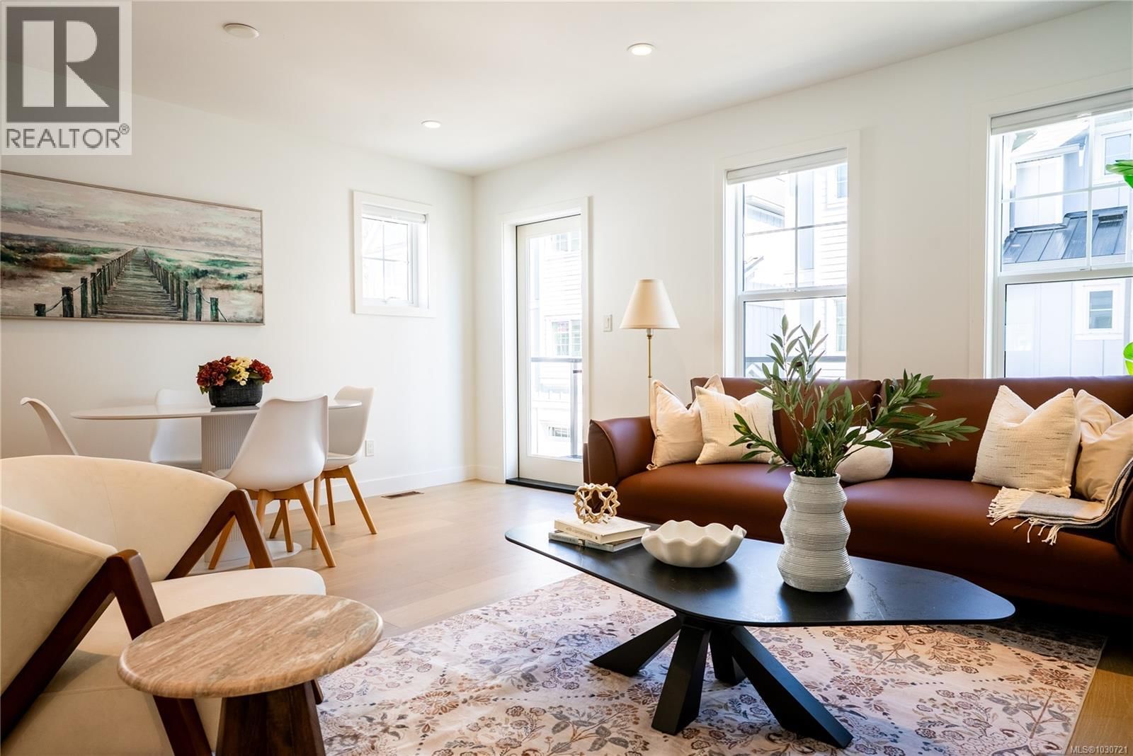 U4 3907 Cedar Hill Road property photo