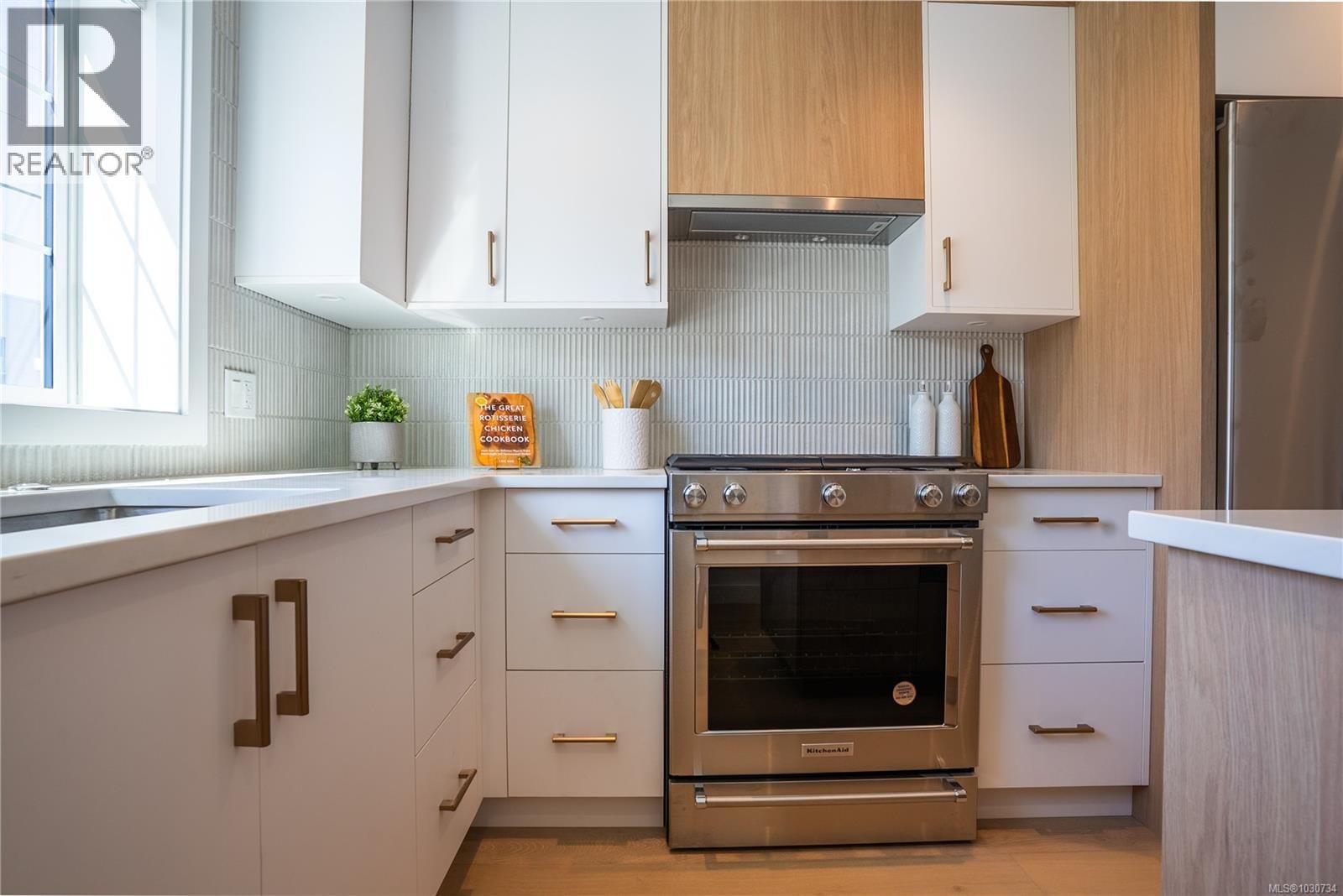 U3 - 3907 CEDAR HILL ROAD Image 13