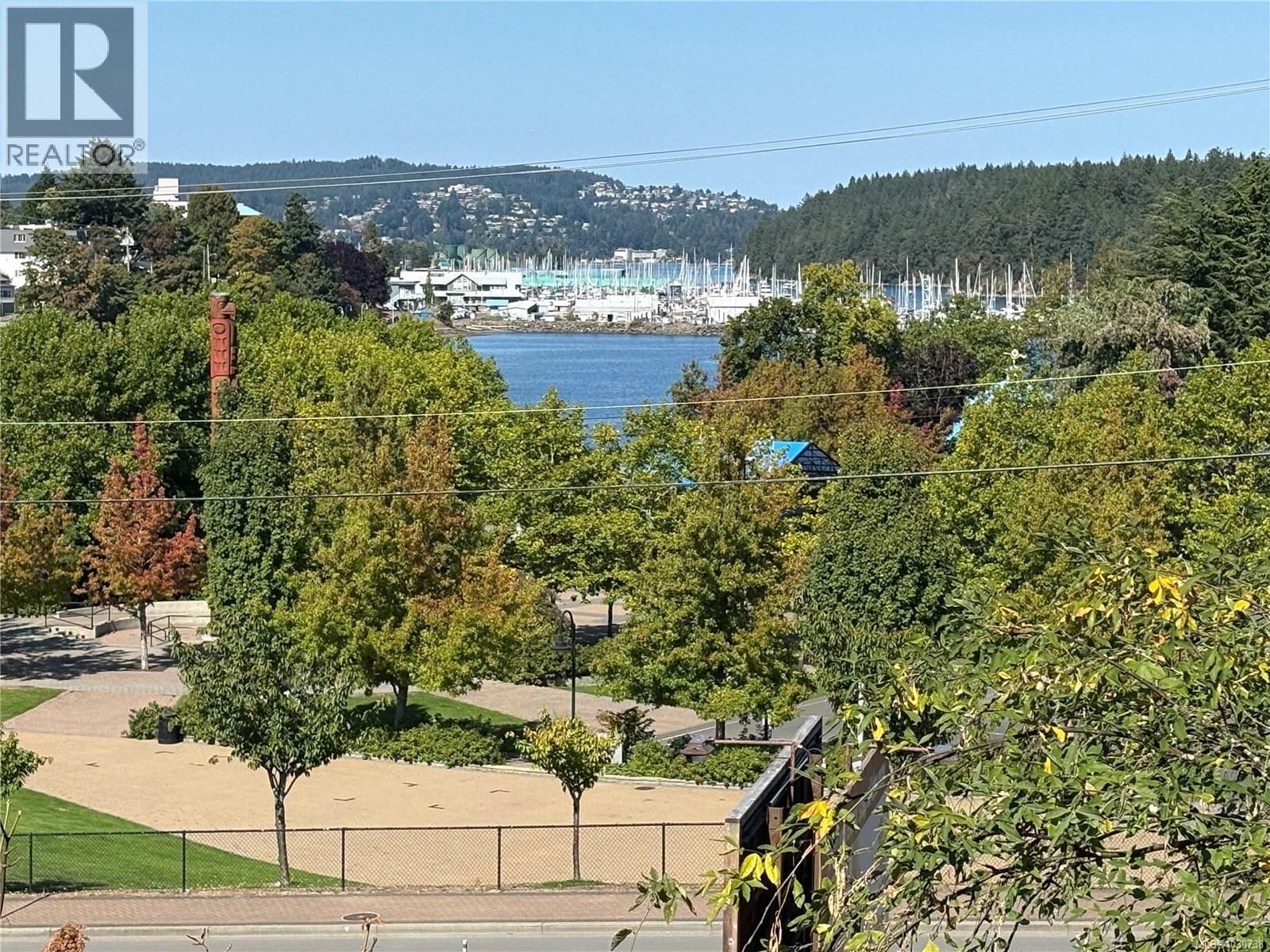 55 Comox Road property photo