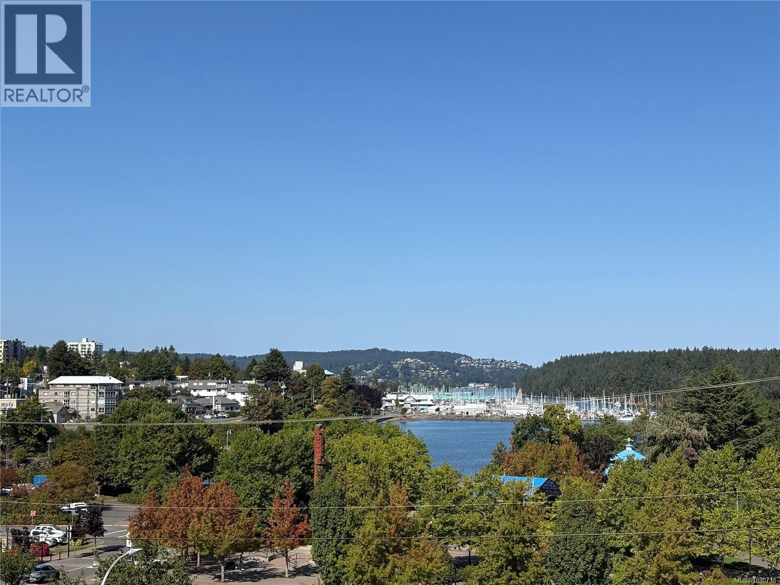 55 Comox Road property photo