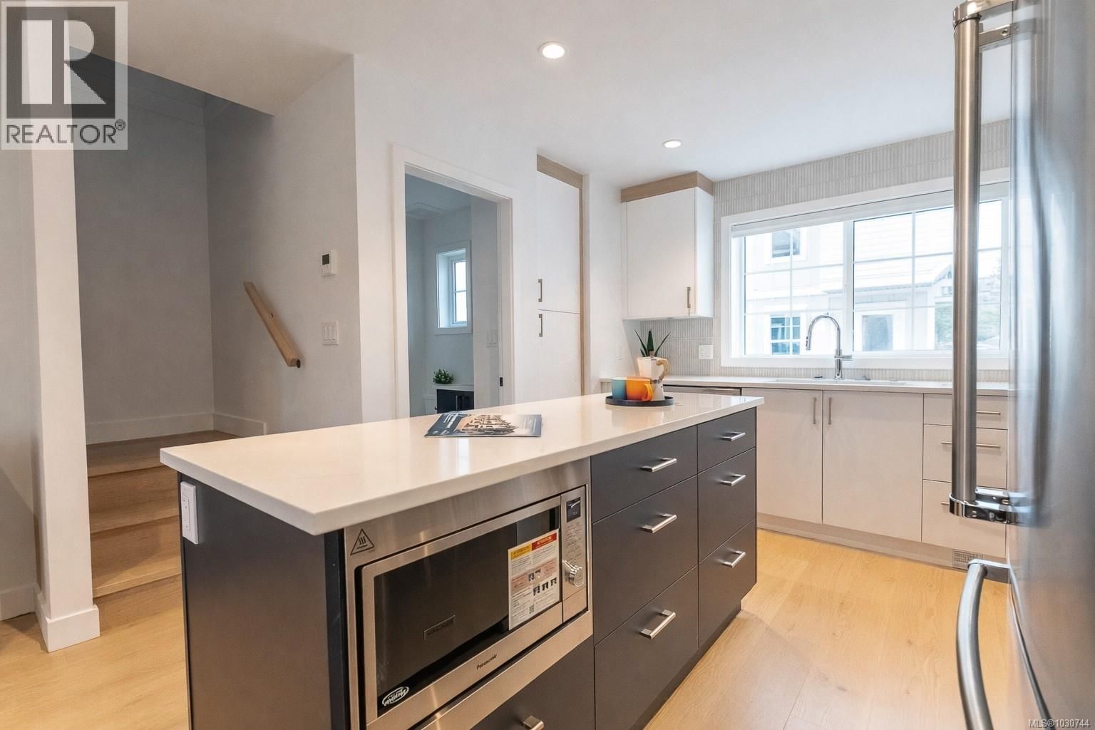 U8 - 3907 CEDAR HILL ROAD Image 12