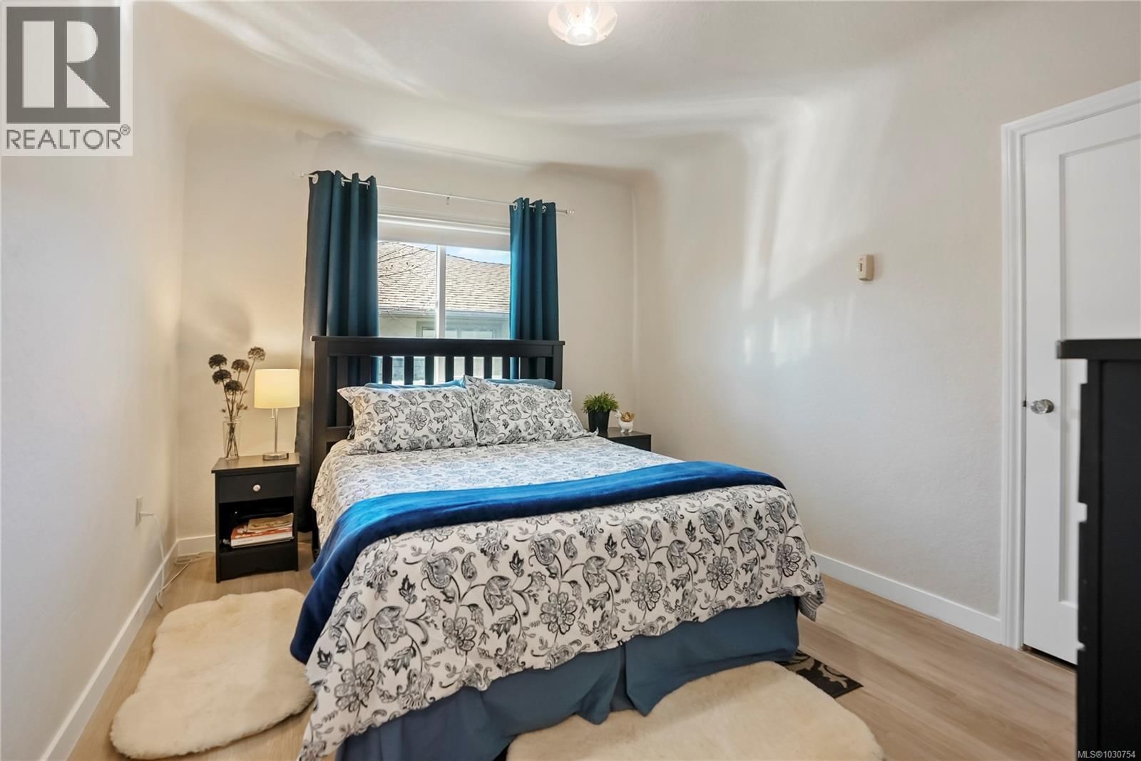 1709 MCRAE AVENUE Image 15