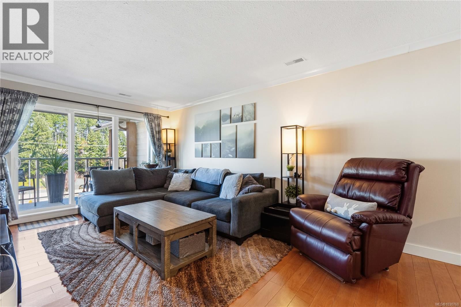 409 4701 UPLANDS Drive property photo