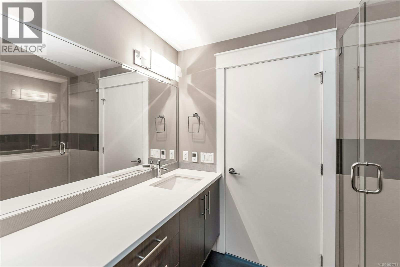 208 - 740 TRAVINO LANE Image 17