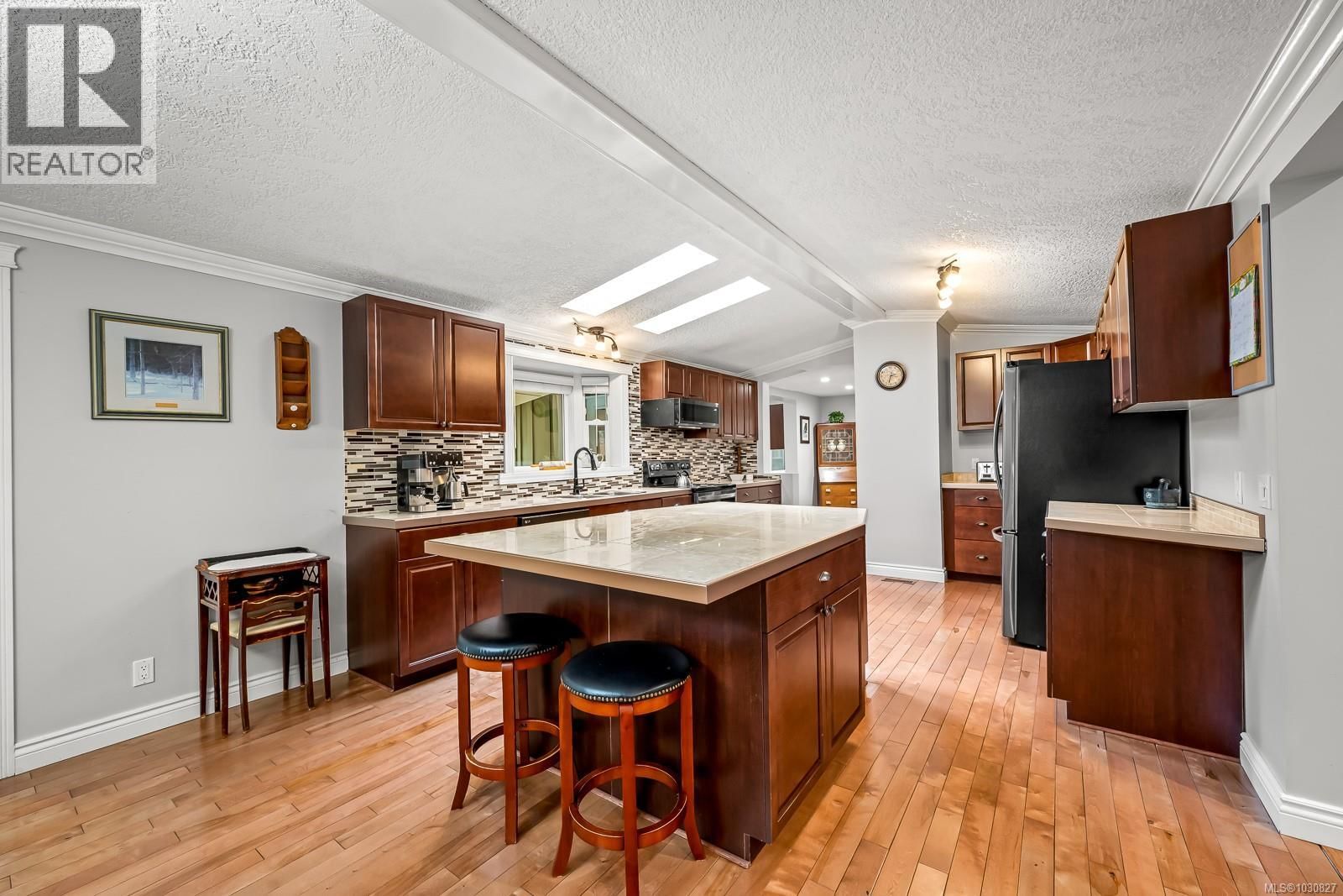 1941 Burdyny Road property photo