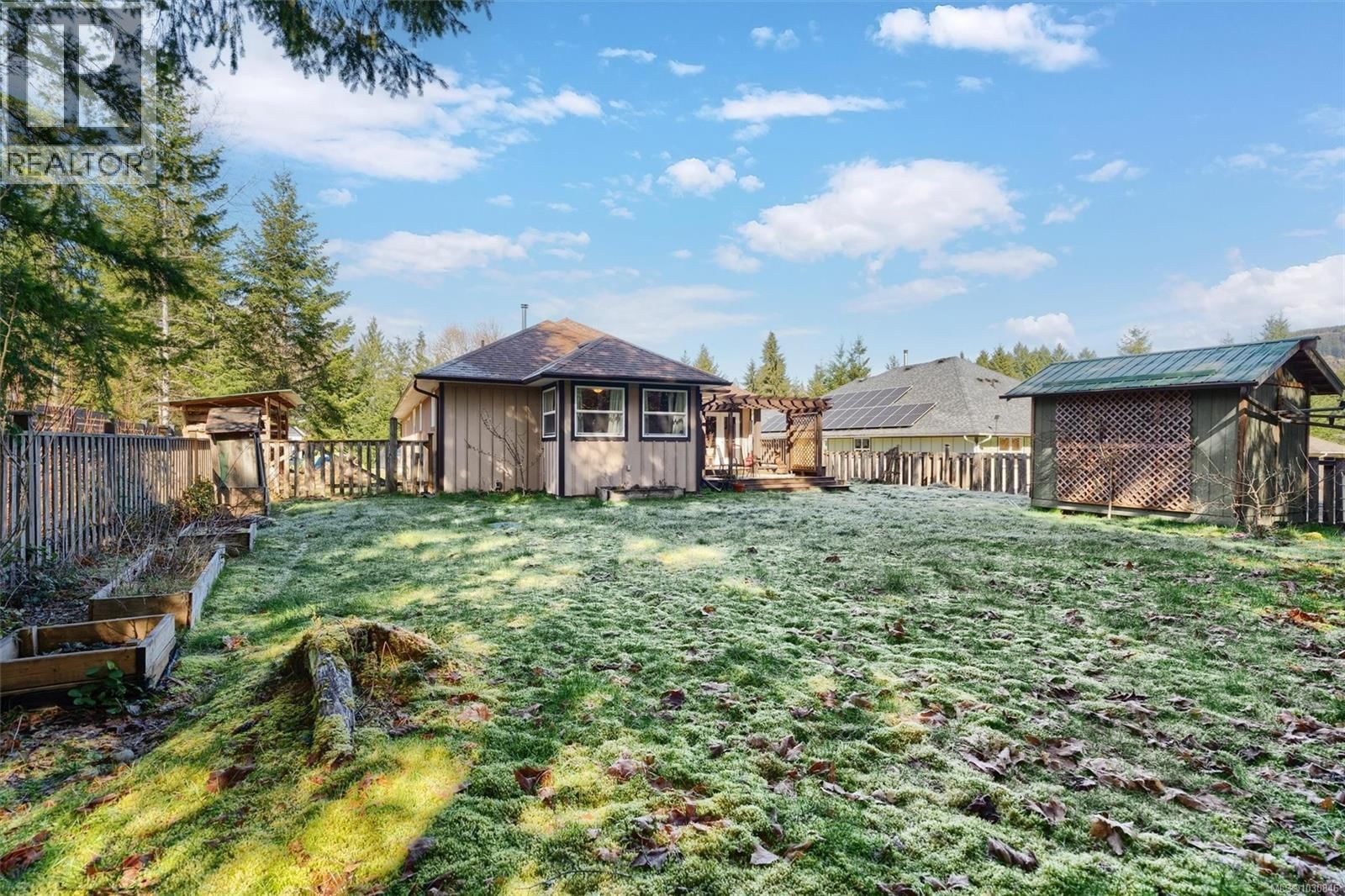 6727 Wall Street property photo
