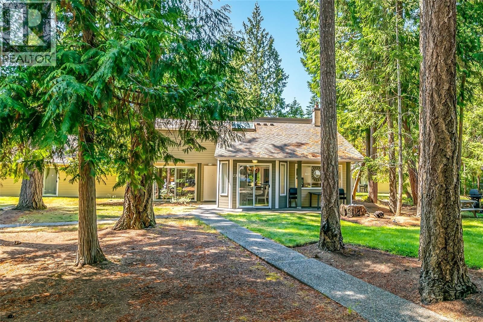 13 1135 Resort Drive property photo