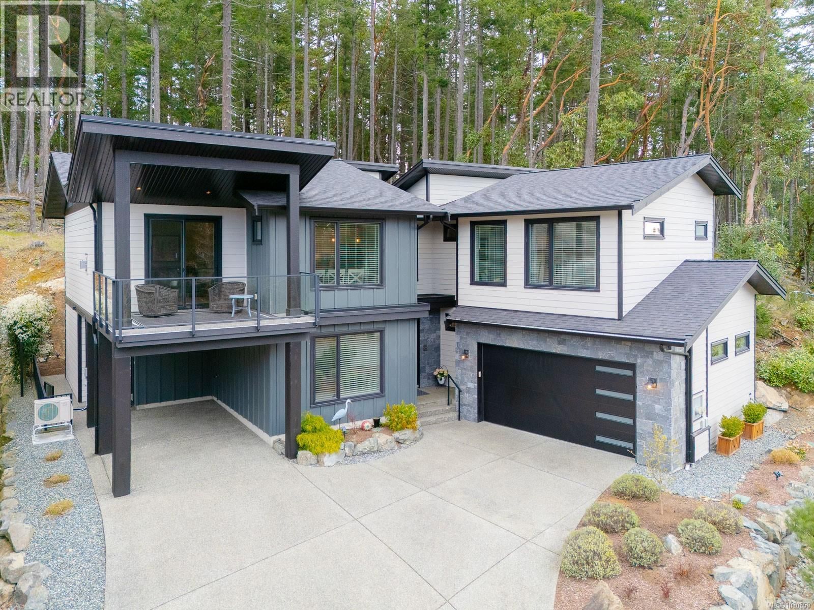 3829 Glen Oaks Drive