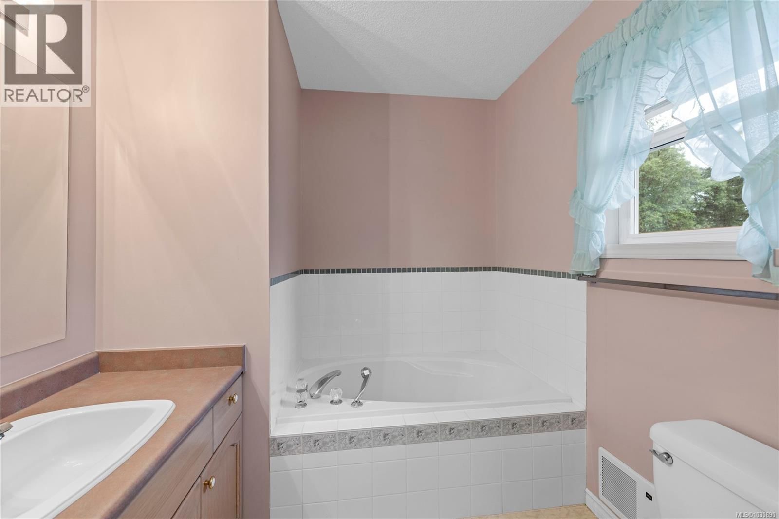 2535 SEA BLUSH DRIVE Image 23