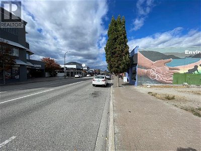 Image #1 of Commercial for Sale at 598 Main Street, Penticton, British Columbia