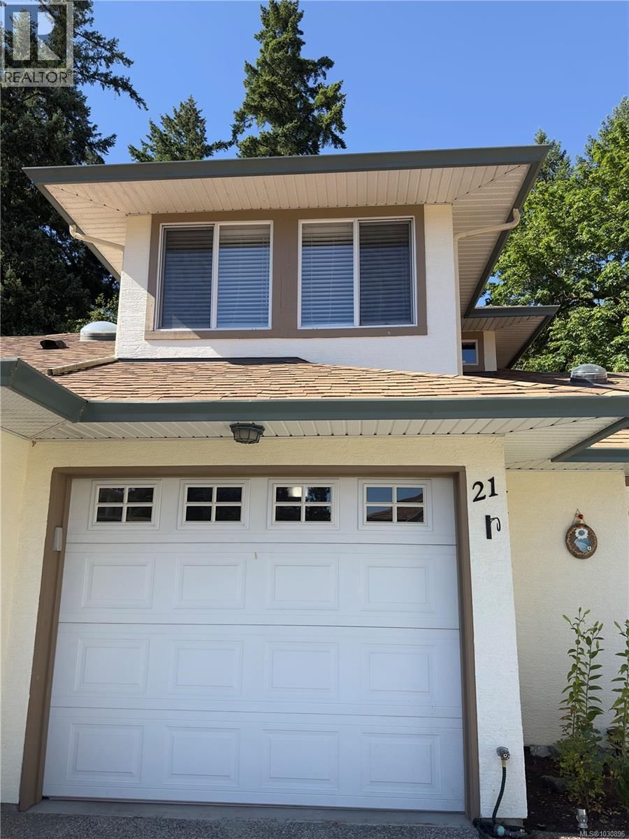 21 2121 Tzouhalem Road property photo