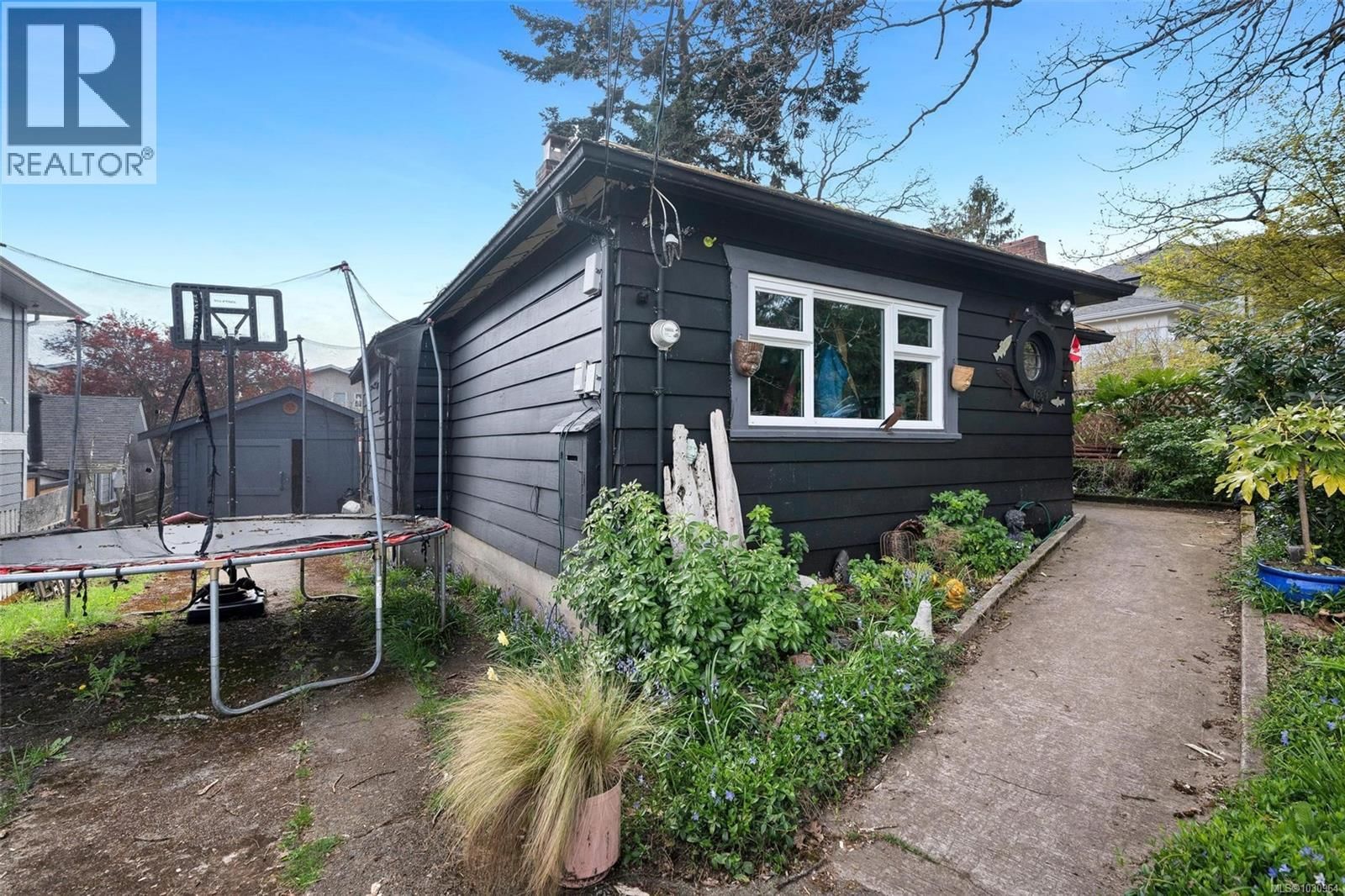 1669 Kisber Avenue property photo