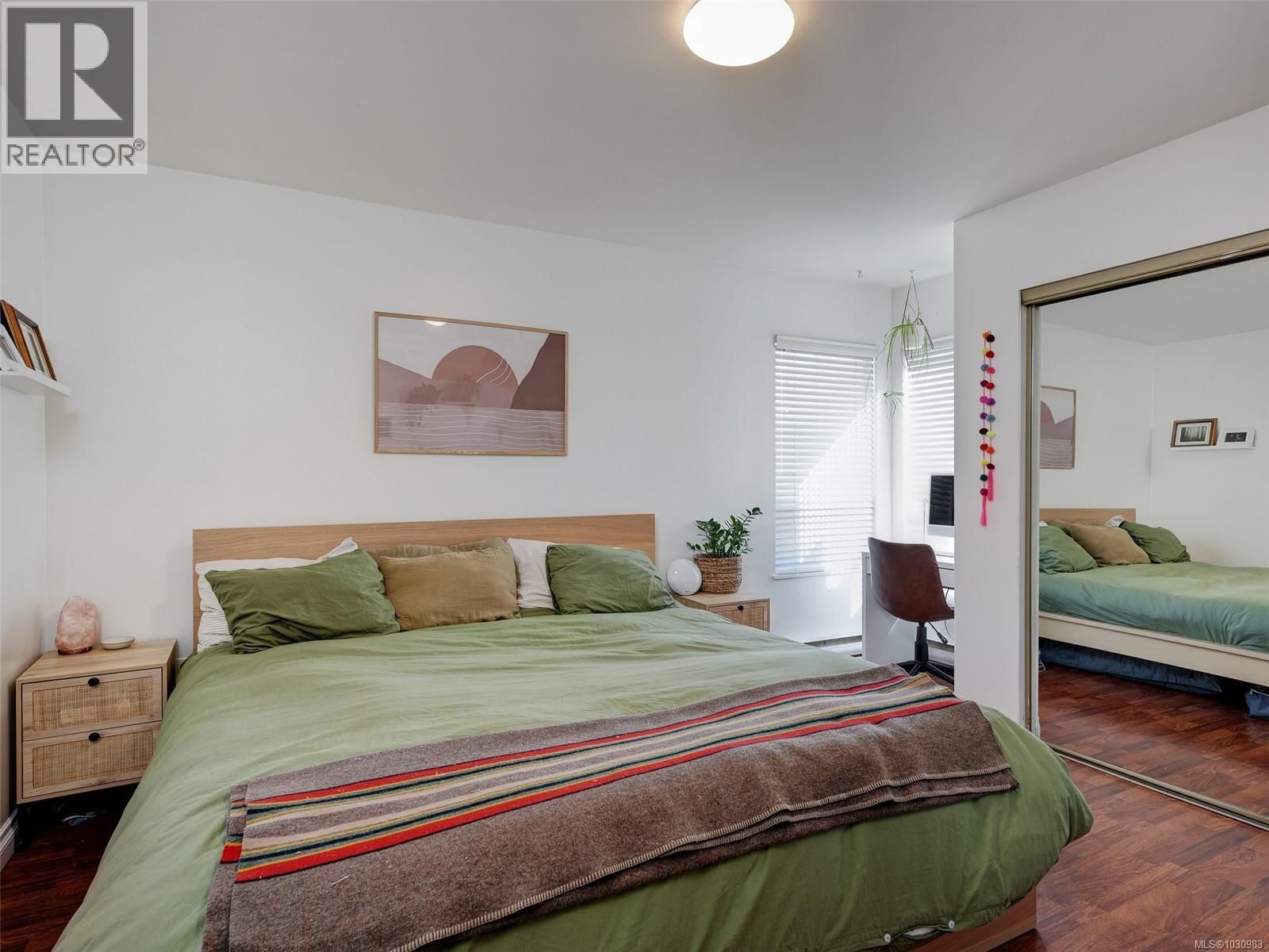 621 PINE STREET Image 10