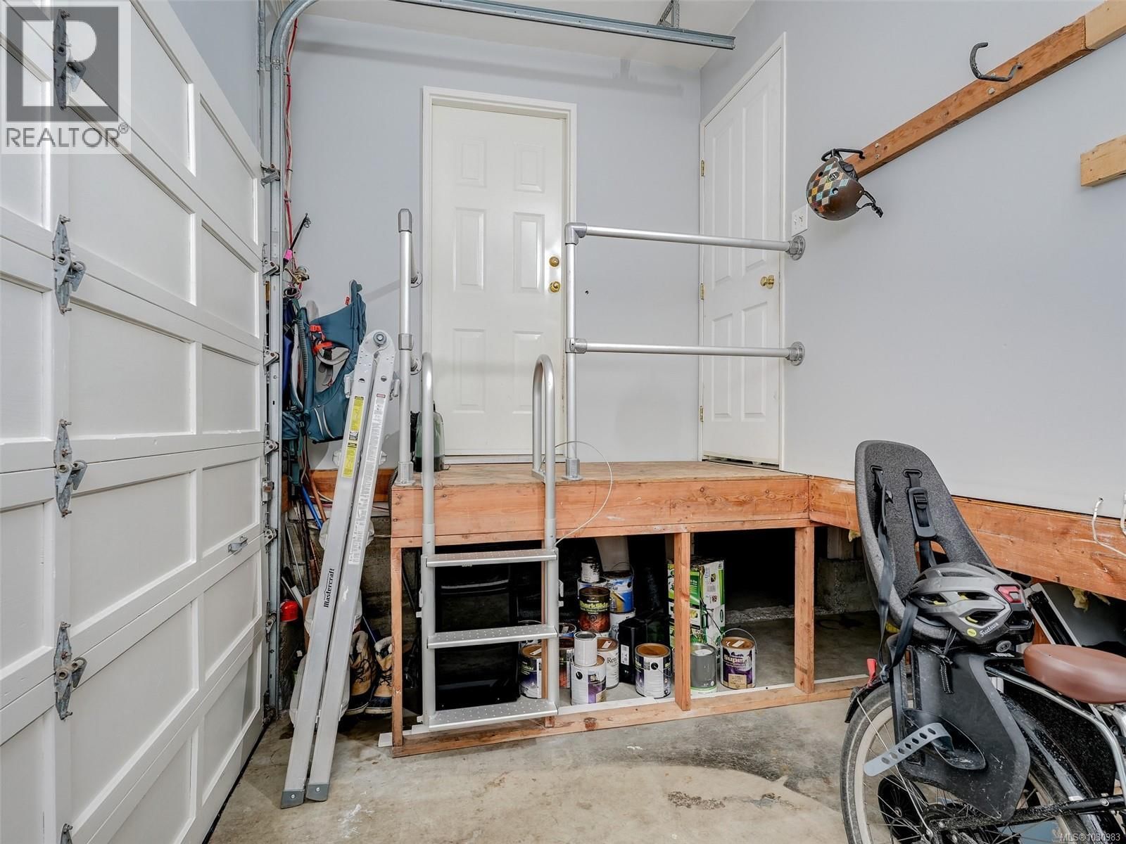 621 PINE STREET Image 16