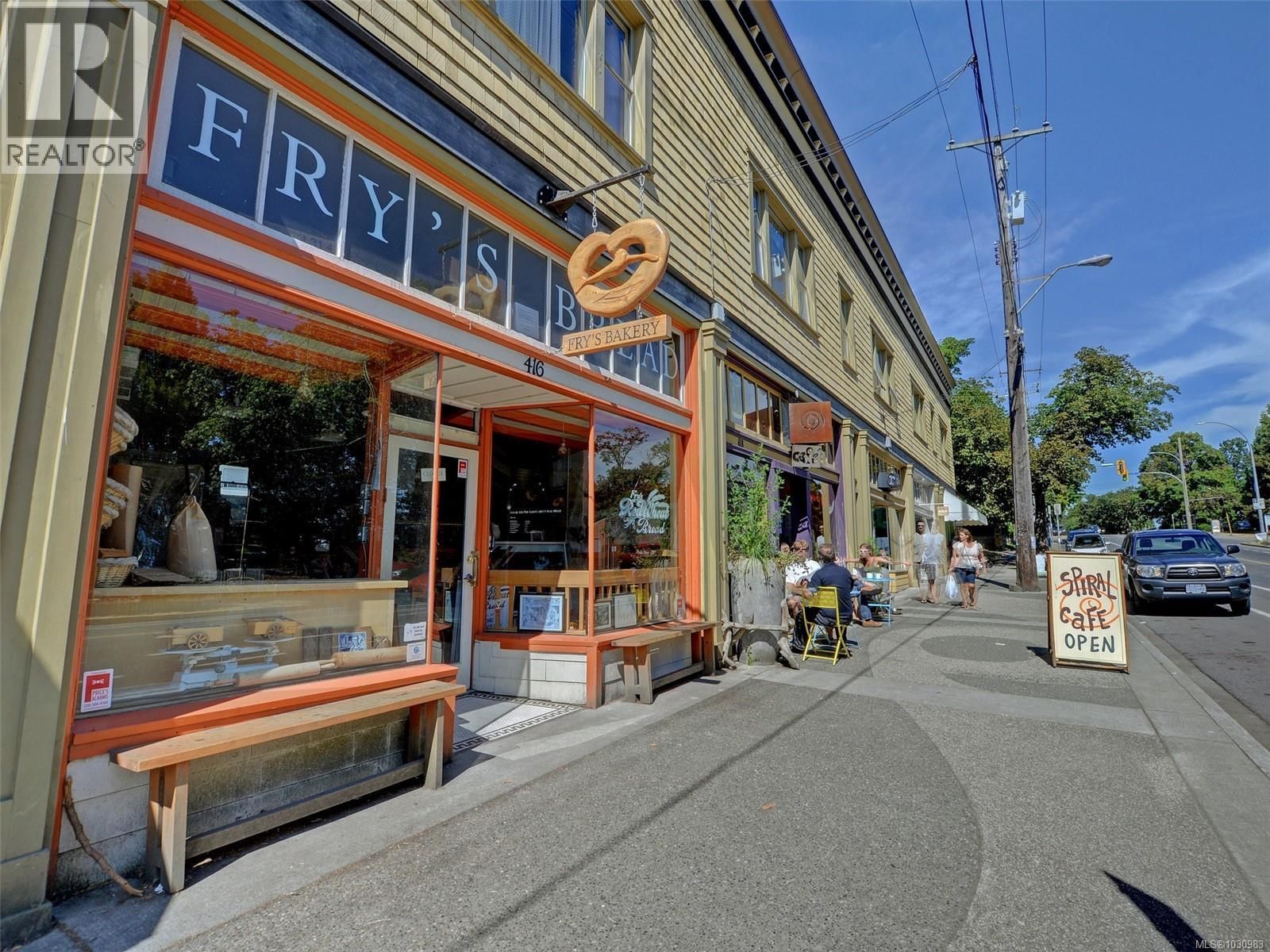 621 PINE STREET Image 41