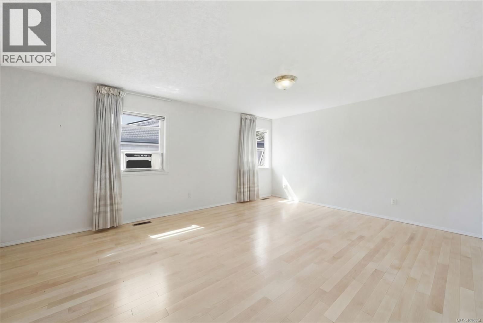 1032 VALEWOOD TRAIL Image 32