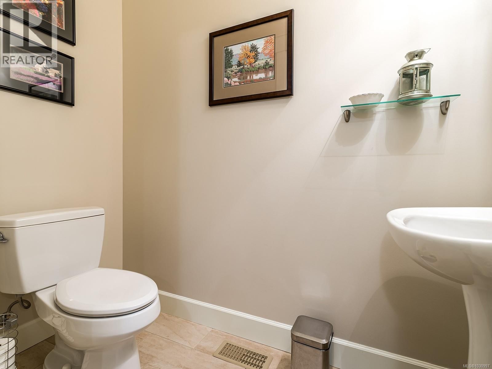 5790 GARNET PLACE Image 31