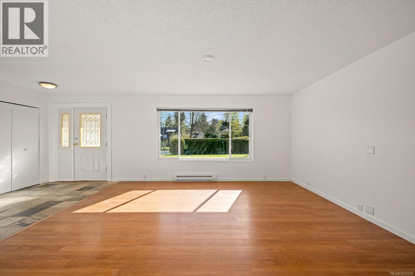 8987 McLarey Avenue property photo