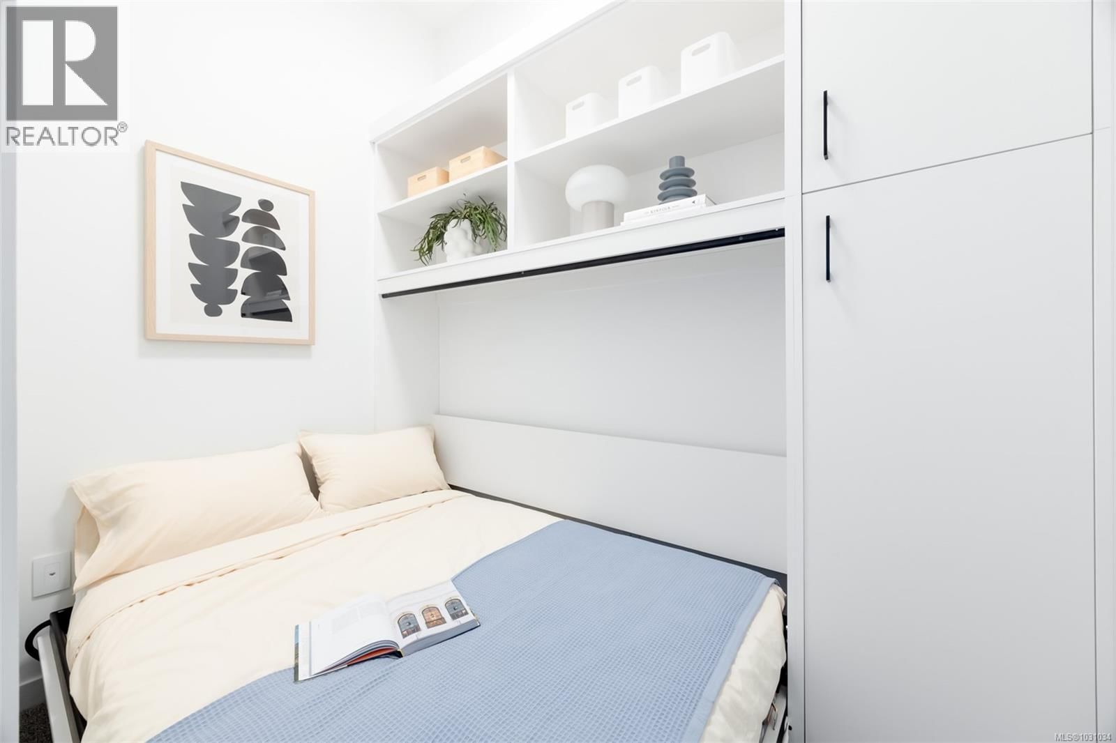 201 - 1075 TILLICUM ROAD Image 11